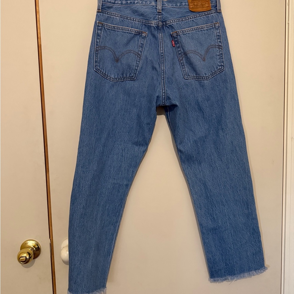 Levi Wedgie Straight Jeans - Picture 3 of 5